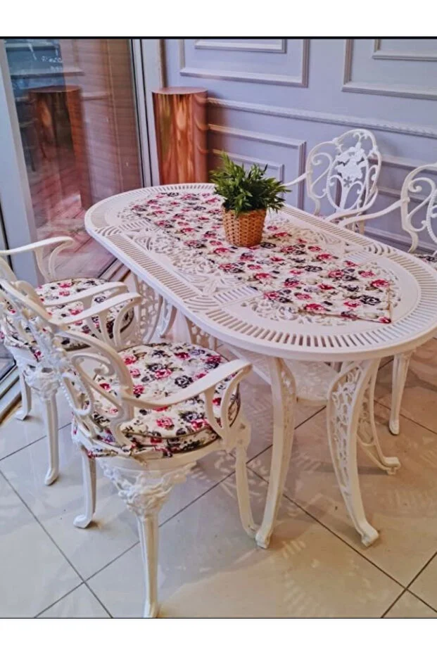 Isparta Model Ferforje Görünümlü Plastik Oval 4'lü Masa ve Sandalye Takım